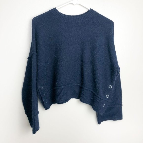 Topshop Sweaters - Topshop Grommet Cropped Crew neck Fuzzy Sweater
